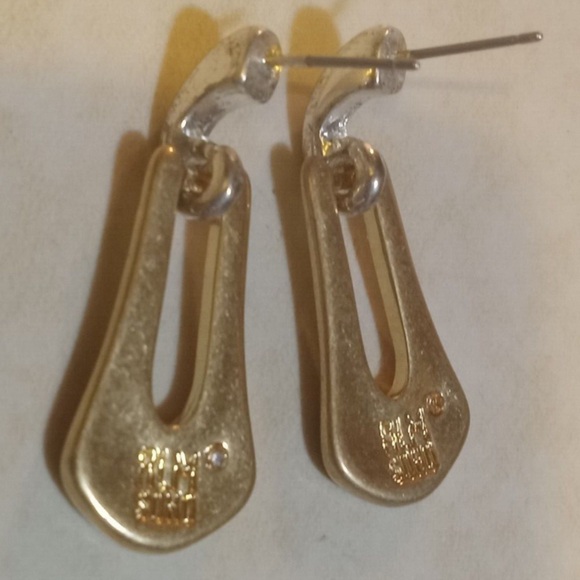 Robert Lee Morris RLM SOHO Dangle Two-tone Peirced Earrings. Mixed metals. - Picture 2 of 4
